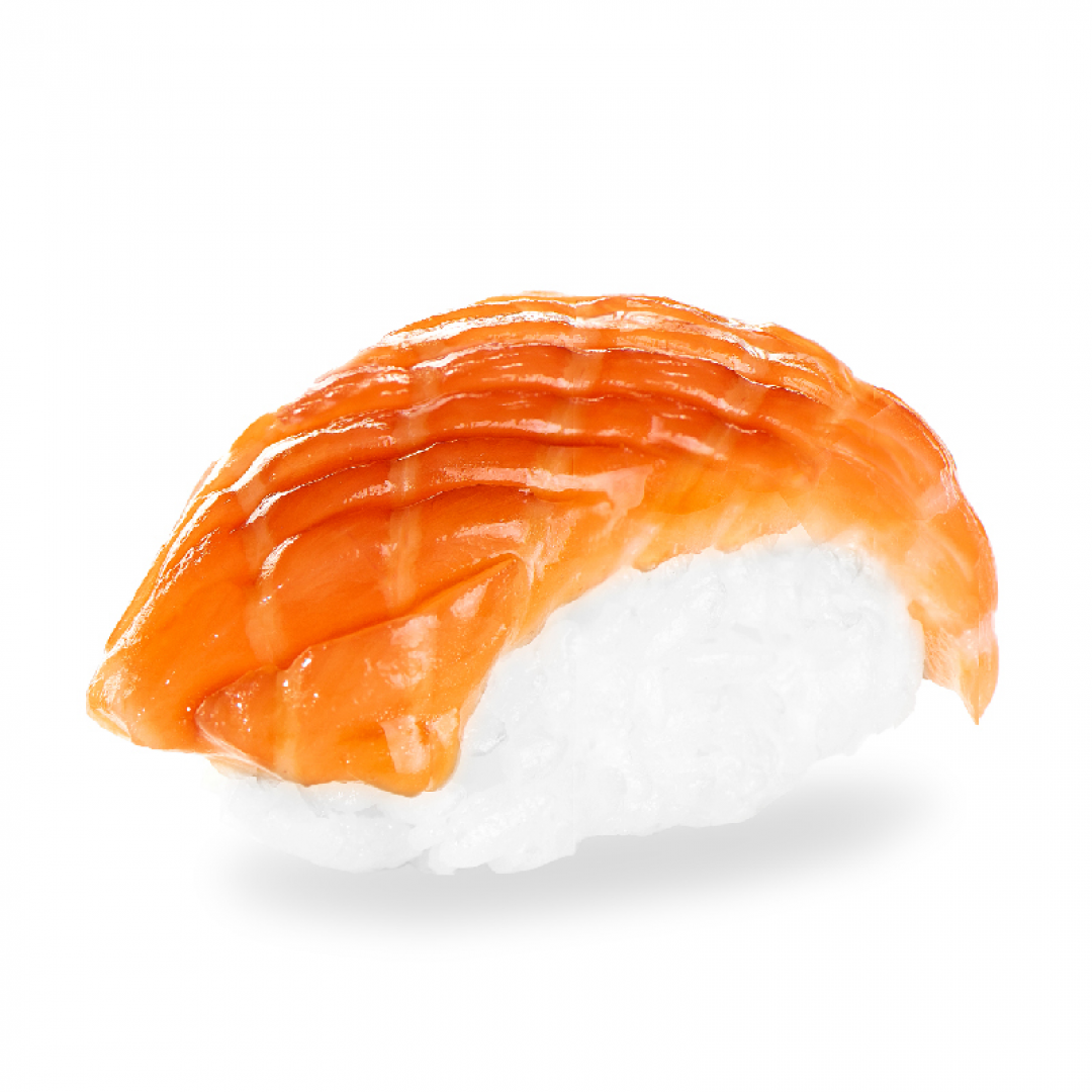 Нігірі з лососем та соєвим соусом